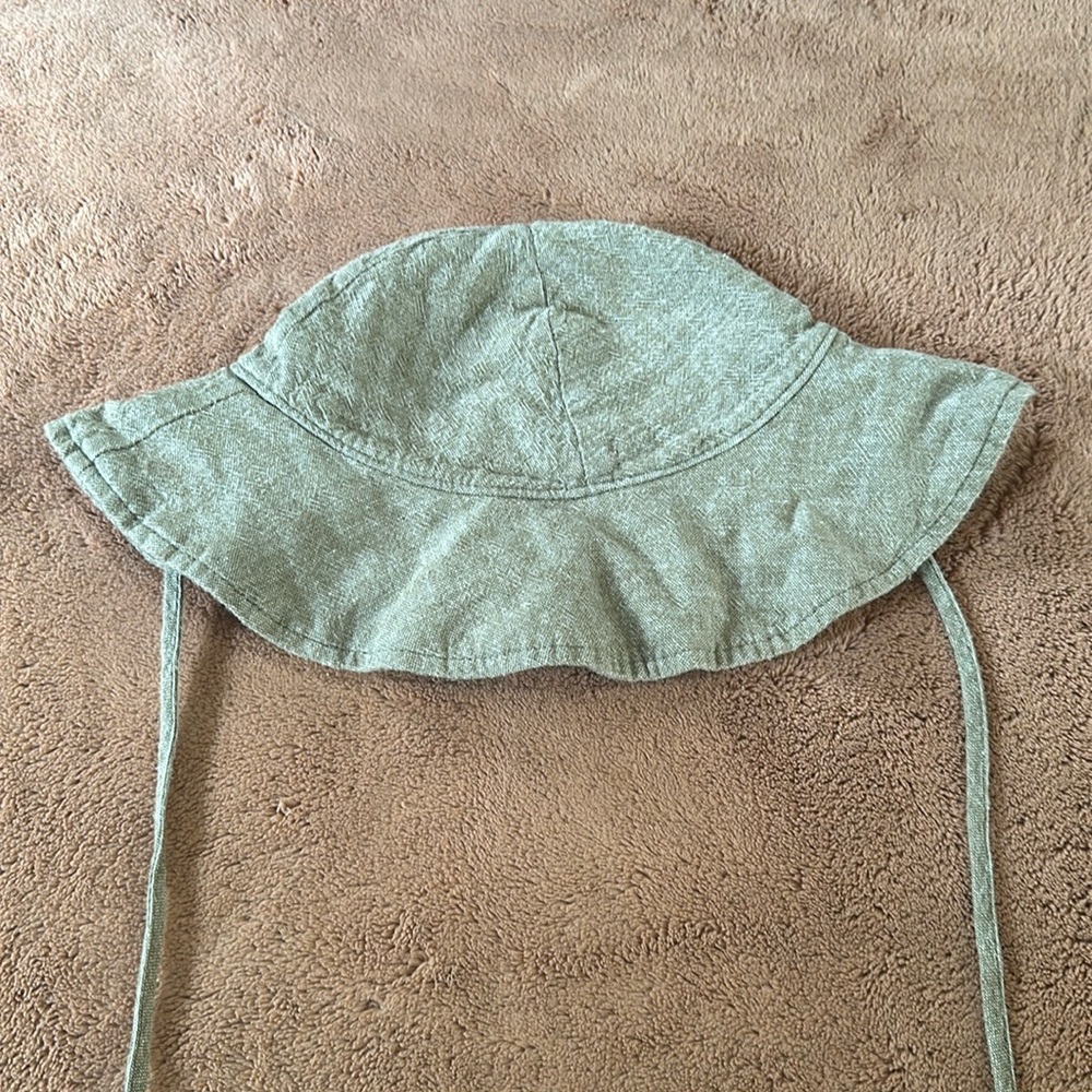 Rylee and Cru summer hat. Sage green. Size 6-12 months.